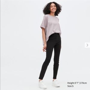 Two pair bundle of Uniqlo jeggings